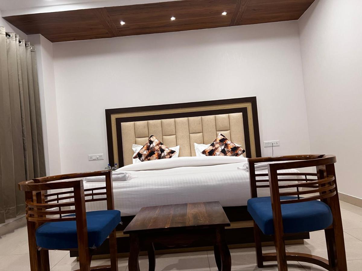 Hotel Himalayan Heritage Sarāhan Eksteriør bilde